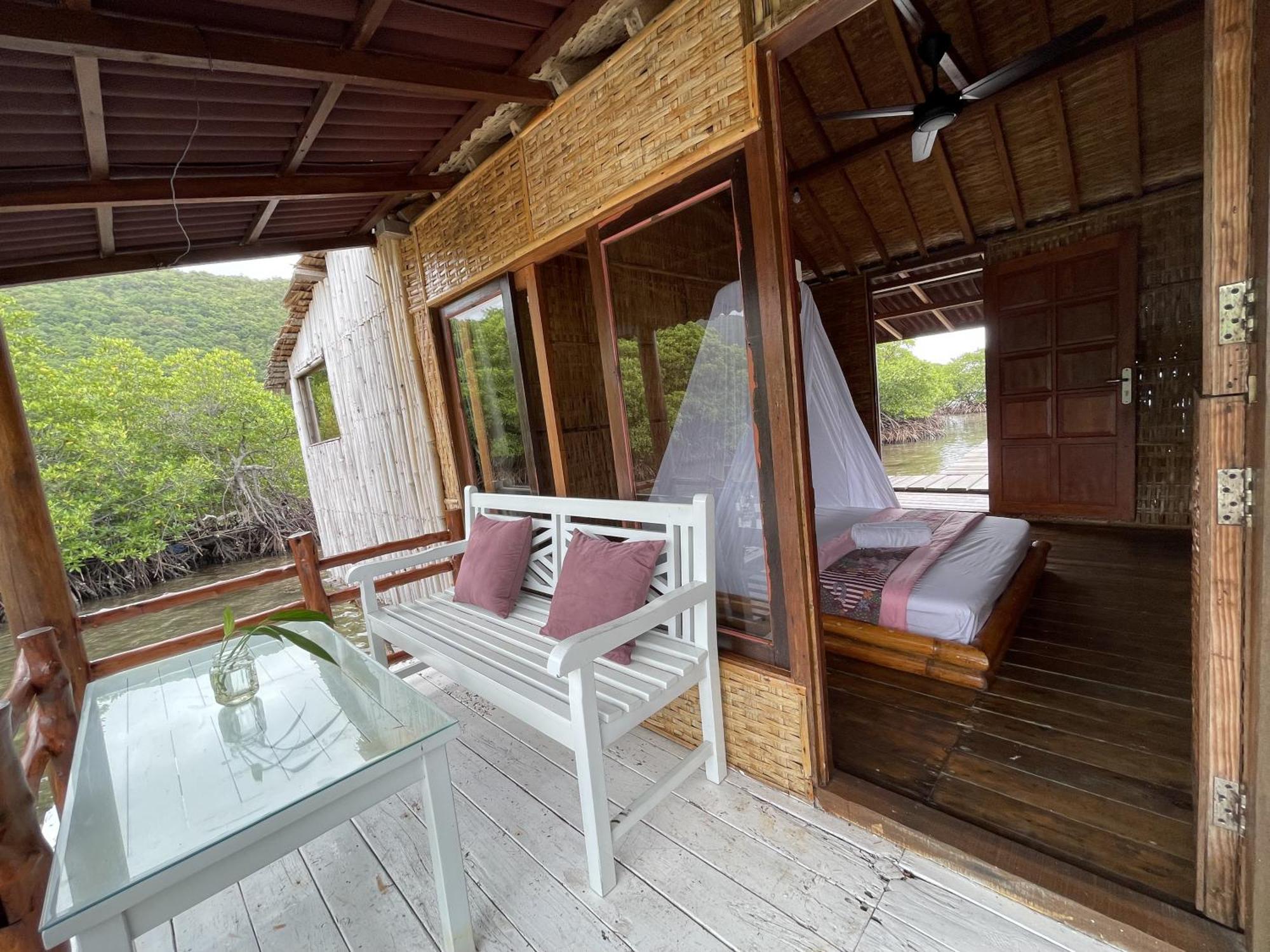 Floating Paradise Karimunjawa Exterior photo